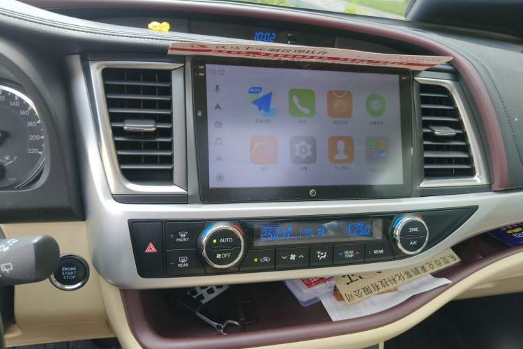 Used Toyota Highlander 2017 2.0T Four-Wheel Drive Luxury Edition 7 Seats Audio And AC Panel