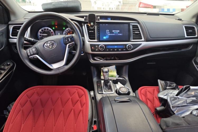 Used Toyota Highlander 2017 2.0T Four-Wheel Drive Luxury Edition 7 Seats Center Console
