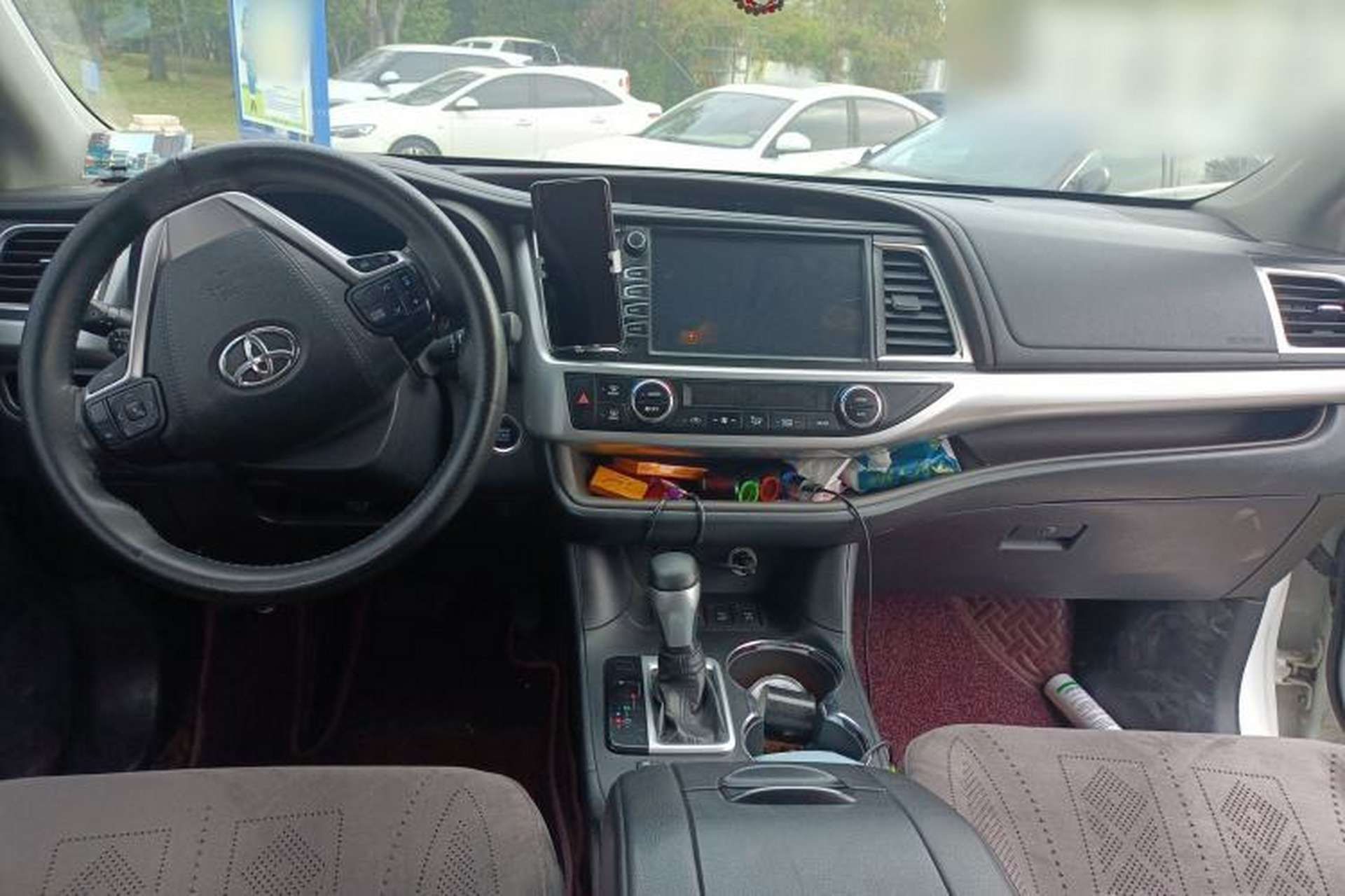 Used Toyota Highlander 2017 2.0T Four-Wheel Drive Luxury Edition 7 Seats Center Console