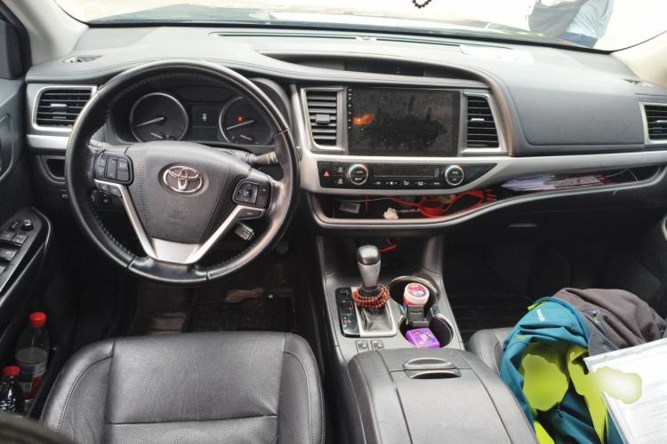 Used Toyota Highlander 2017 2.0T Four-Wheel Drive Luxury Edition 7 Seats Center Console
