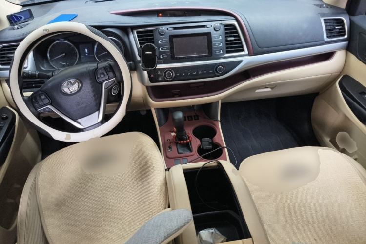 Used Toyota Highlander 2017 2.0T Four-Wheel Drive Elite Edition 7-Seater Center Console