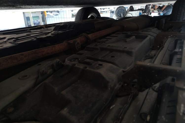 Used Toyota Highlander 2017 2.0T Four-Wheel Drive Black Edition Limited Model Chassis Front Right