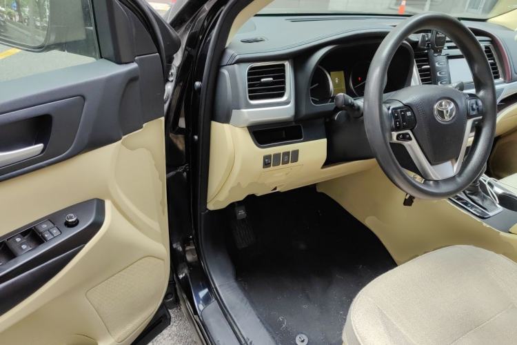 Used Toyota Highlander 2017 2.0T Four-Wheel Drive Elite Edition 7-Seater Driver Seat