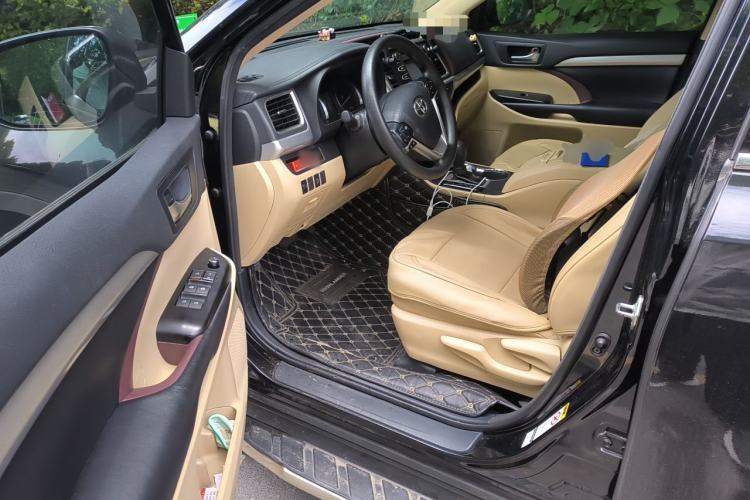 Used Toyota Highlander 2017 2.0T Four-Wheel Drive Elite Edition 7-Seater Driver Seat