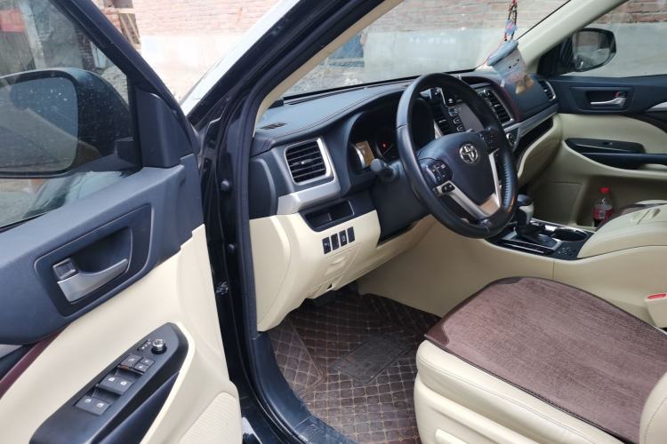 Used Toyota Highlander 2017 2.0T Four-Wheel Drive Luxury Navigation Version 7 Seats Driver Seat