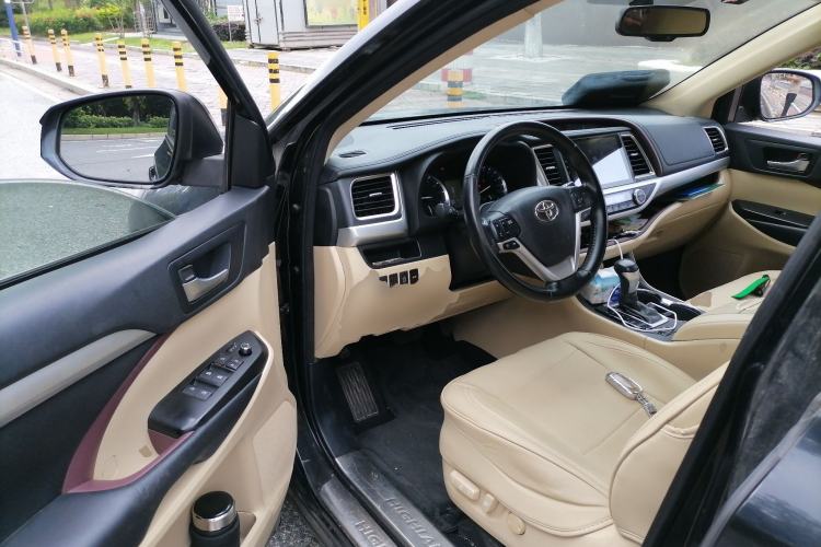 Used Toyota Highlander 2017 2.0T Four-Wheel Drive Luxury Edition 7 Seats Driver Seat