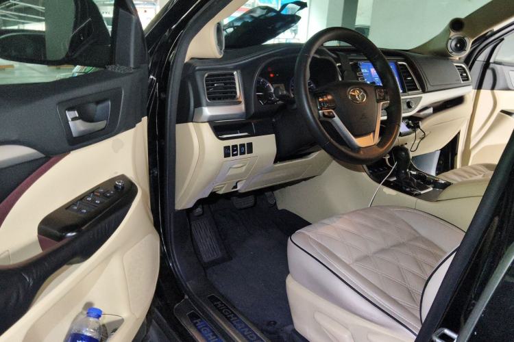 Used Toyota Highlander 2017 2.0T Four-Wheel Drive Elite Edition 7-Seater Driver Seat