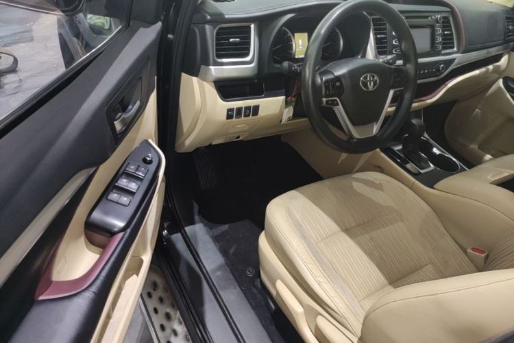 Used Toyota Highlander 2017 2.0T Four-Wheel Drive Elite Edition 7-Seater Driver Seat