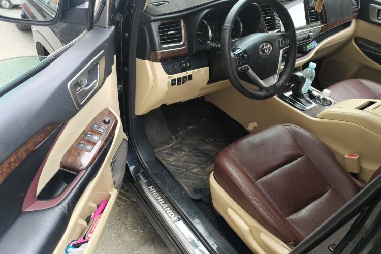 Used Toyota Highlander 2017 2.0T Four-Wheel Drive Elite Edition 7-Seater Driver Seat