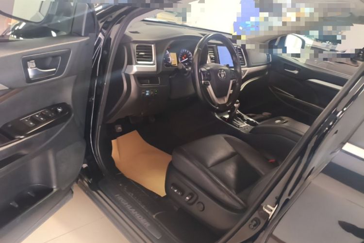 Used Toyota Highlander 2017 2.0T Four-Wheel Drive Luxury Edition 7 Seats Driver Seat