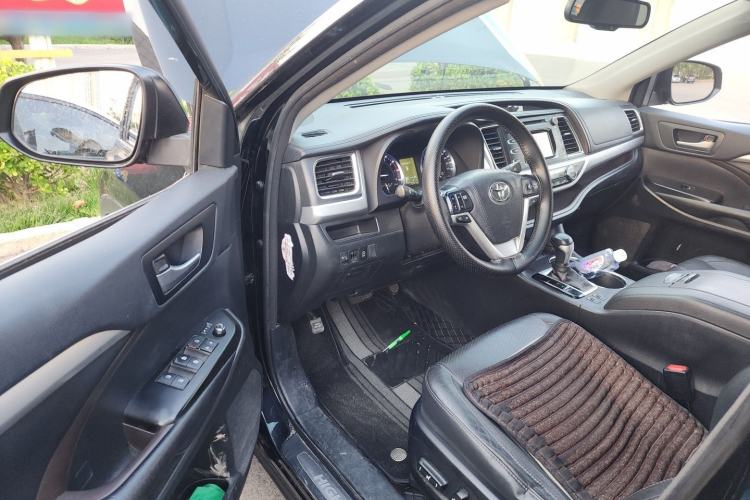 Used Toyota Highlander 2017 2.0T Four-Wheel Drive Luxury Edition 7 Seats Driver Seat