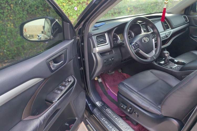 Used Toyota Highlander 2017 2.0T Four-Wheel Drive Luxury Edition 7 Seats Driver Seat