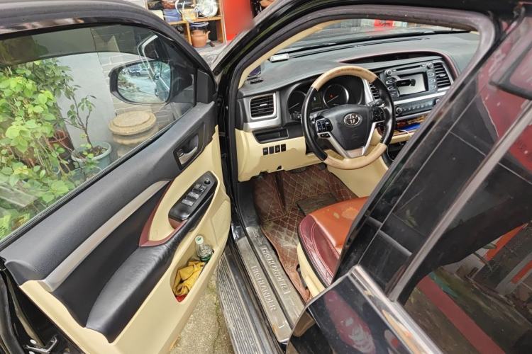 Used Toyota Highlander 2017 2.0T Four-Wheel Drive Elite Edition 7-Seater Driver Seat