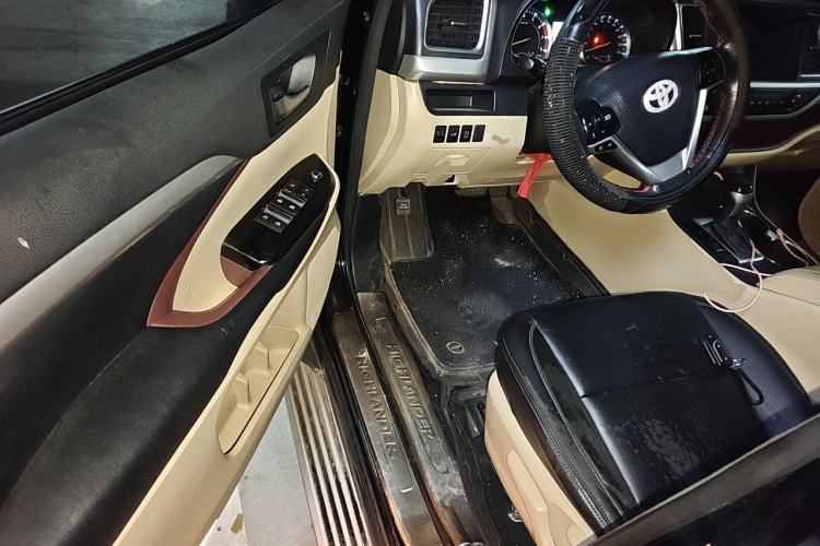 Used Toyota Highlander 2017 2.0T Four-Wheel Drive Elite Edition 7-Seater Driver Seat