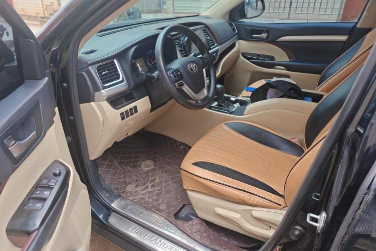 Used Toyota Highlander 2017 2.0T Four-Wheel Drive Elite Edition 7-Seater Driver Seat
