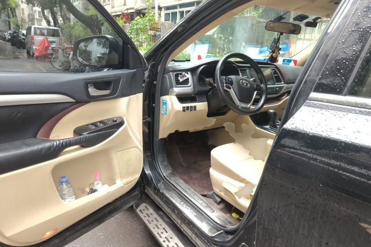Used Toyota Highlander 2017 2.0T Four-Wheel Drive Elite Edition 7-Seater Driver Seat