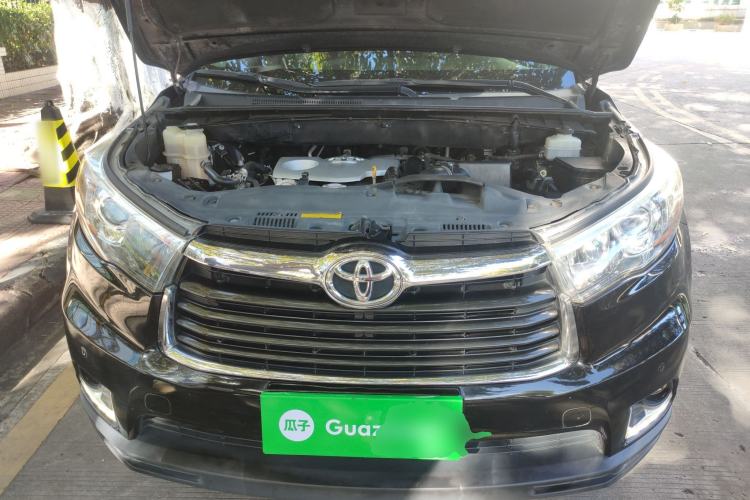 Used Toyota Highlander 2017 2.0T Four-Wheel Drive Luxury Edition 7 Seats Engine Bay