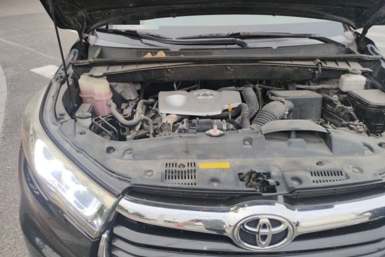 Used Toyota Highlander 2017 2.0T Two-Wheel Drive Luxury Edition 7 Seats Engine Bay Right