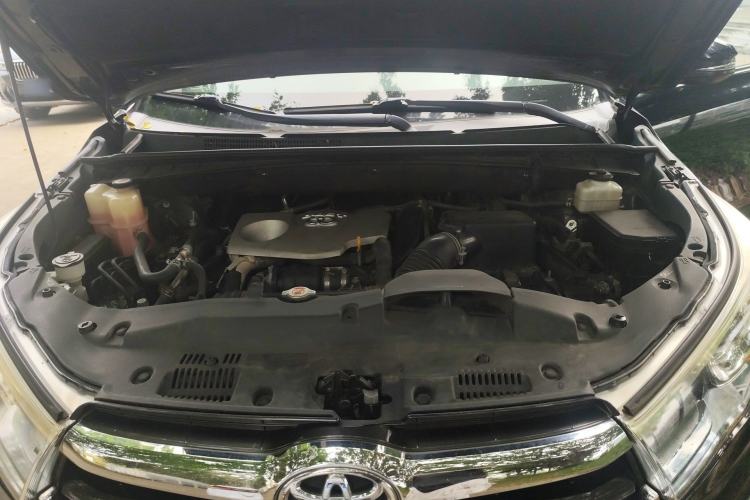 Used Toyota Highlander 2017 2.0T Four-Wheel Drive Luxury Edition 7 Seats Engine Bay