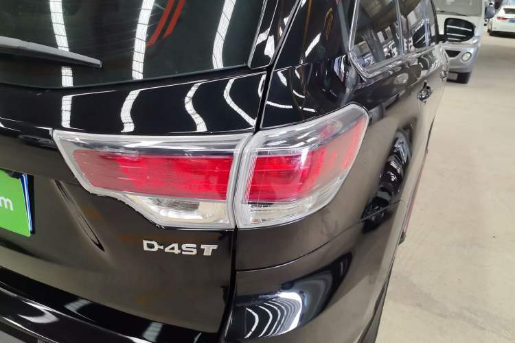 Used Toyota Highlander 2017 2.0T Two-Wheel Drive Elite Version 7 Seats Exterior 1