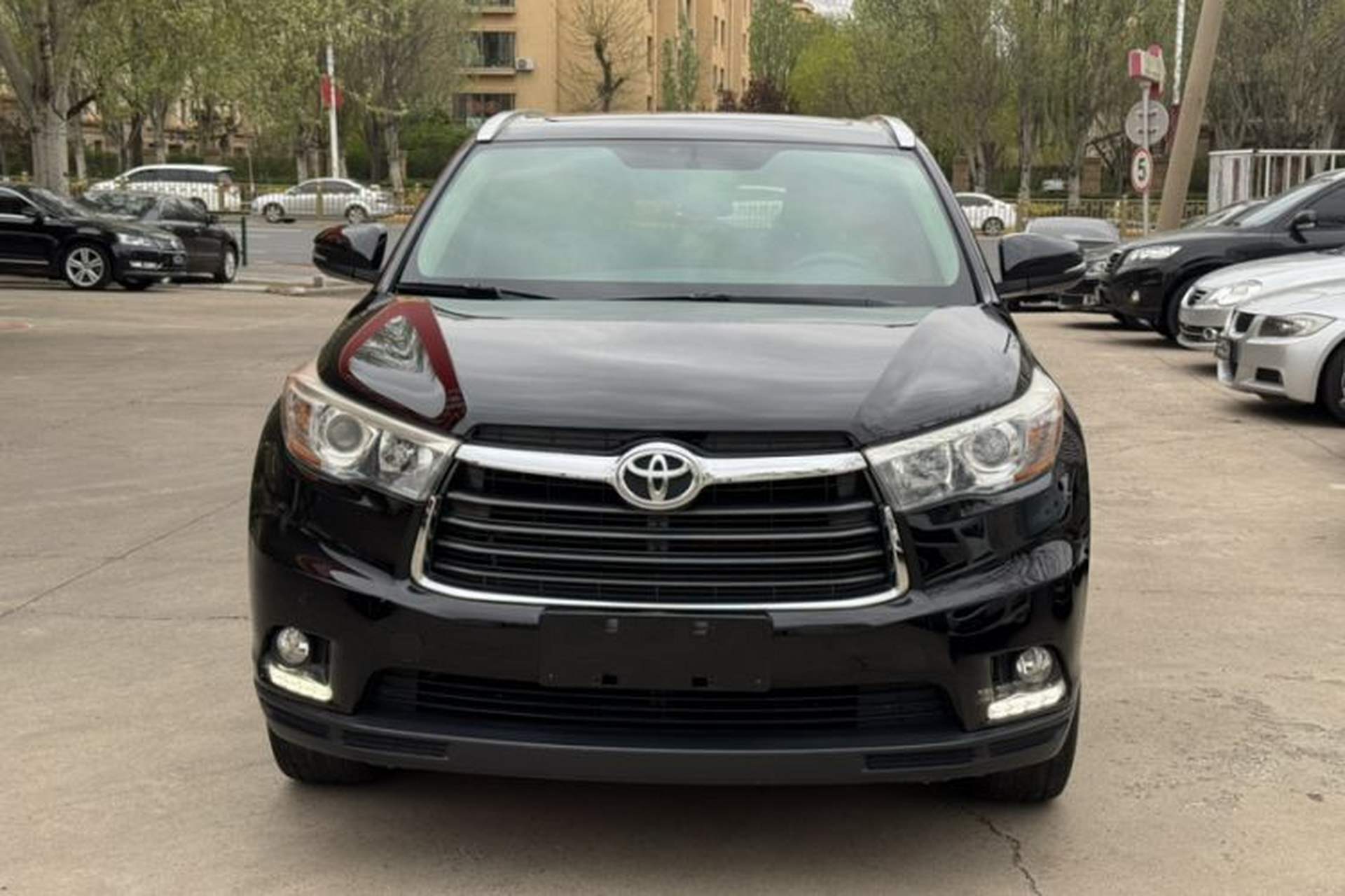 Used Toyota Highlander 2017 2.0T Two-Wheel Drive Luxury Edition 7 Seats Exterior 1