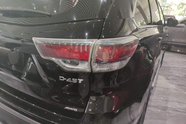 Used Toyota Highlander 2017 2.0T Four-Wheel Drive Elite Edition 7-Seater Exterior 3