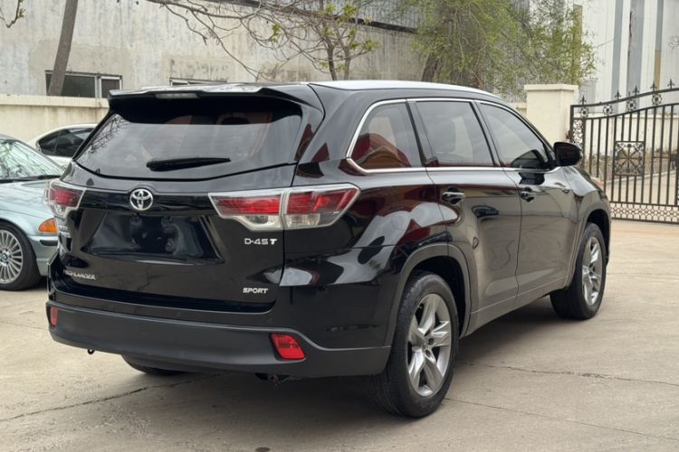 Used Toyota Highlander 2017 2.0T Two-Wheel Drive Luxury Edition 7 Seats Exterior 5