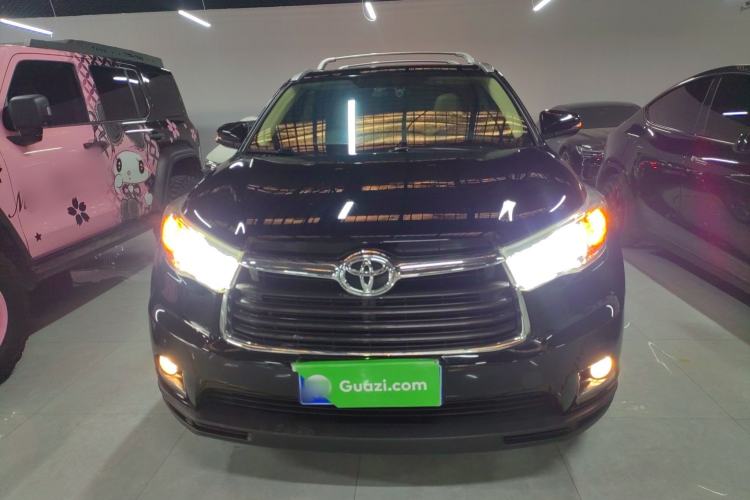 Used Toyota Highlander 2017 2.0T Four-Wheel Drive Luxury Edition 7 Seats Front