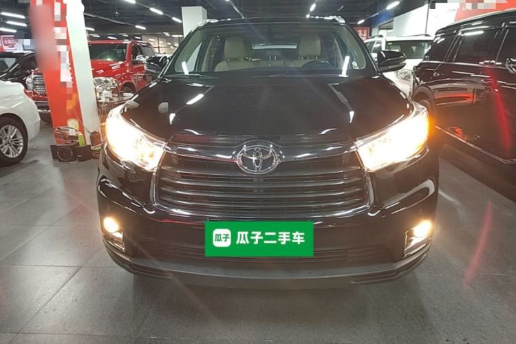 Used Toyota Highlander 2017 2.0T Four-Wheel Drive Luxury Edition 7 Seats Front