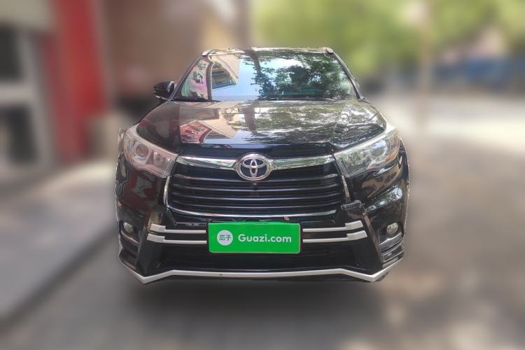 Used Toyota Highlander 2017 2.0T Two-Wheel Drive Elite Version 7 Seats Front