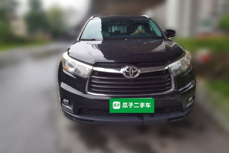 Used Toyota Highlander 2017 2.0T Two-Wheel Drive Luxury Edition 7 Seats Front