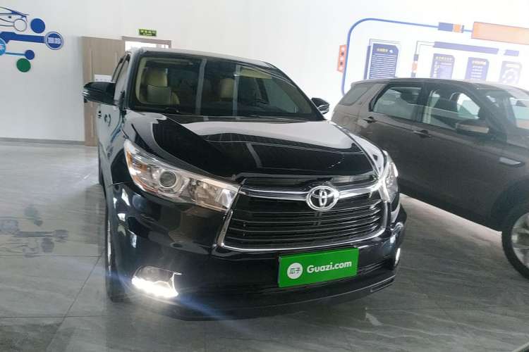 Used Toyota Highlander 2017 2.0T Four-Wheel Drive Elite Edition 7-Seater Front