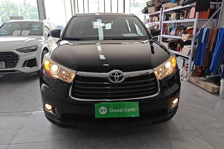 Used Toyota Highlander 2017 2.0T Four-Wheel Drive Luxury Edition 7 Seats Front