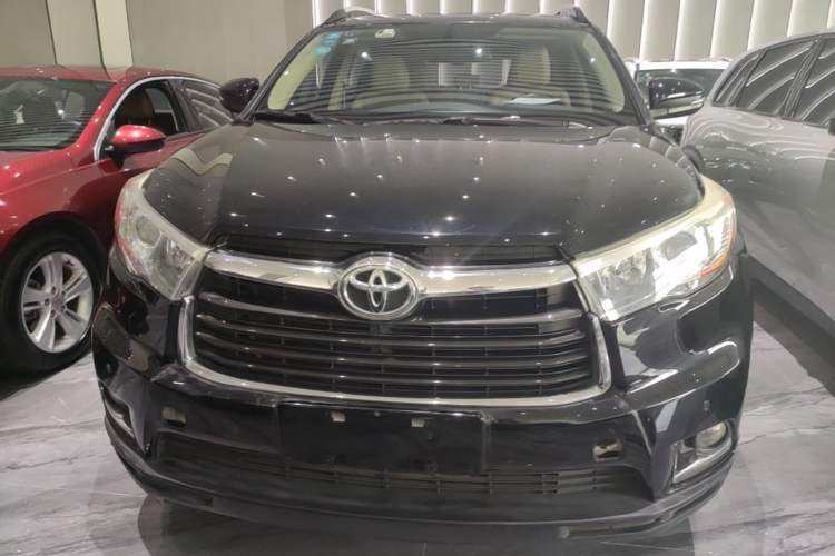 Used Toyota Highlander 2017 2.0T Four-Wheel Drive Elite Edition 7-Seater Front
