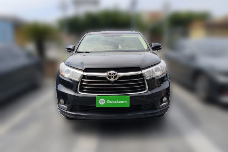 Used Toyota Highlander 2017 2.0T Two-Wheel Drive Elite Version 7 Seats Front