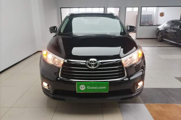 Used Toyota Highlander 2017 2.0T Four-Wheel Drive Luxury Edition 7 Seats Front
