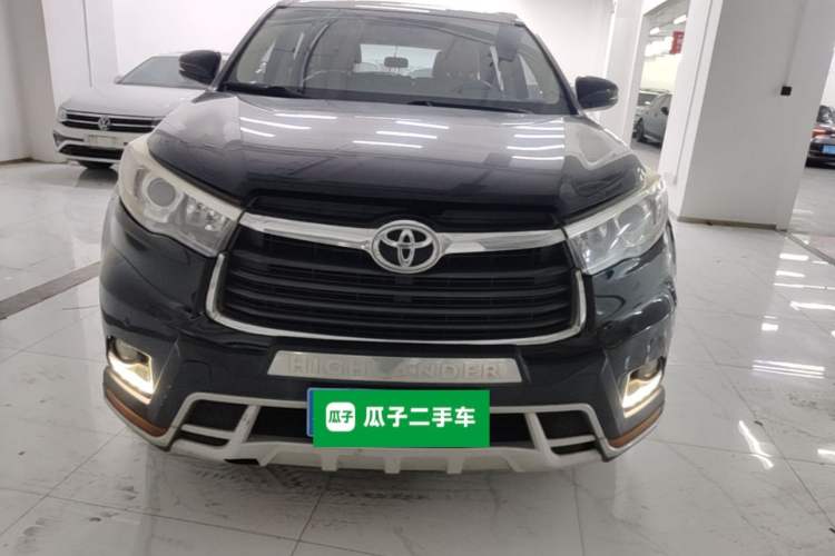 Used Toyota Highlander 2017 2.0T Four-Wheel Drive Luxury Edition 7 Seats Front