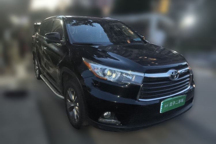 Used Toyota Highlander 2017 2.0T Two-Wheel Drive Elite Edition 5 Seats Front Right 45 Deg