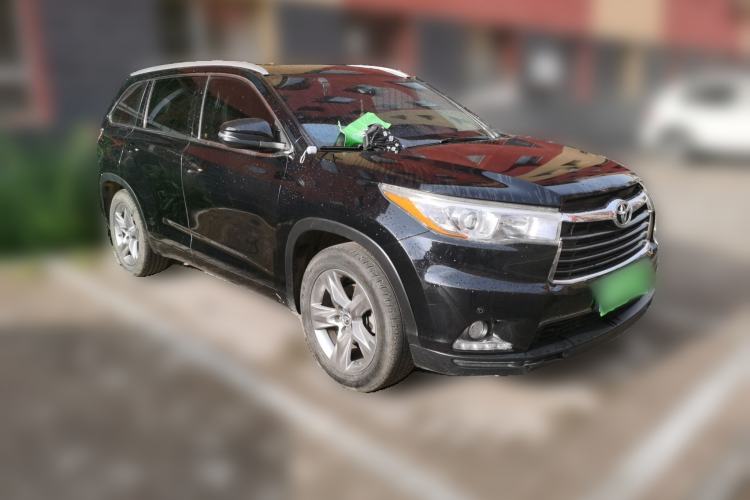 Used Toyota Highlander 2017 2.0T Four-Wheel Drive Luxury Edition 7 Seats Front Right 45 Deg