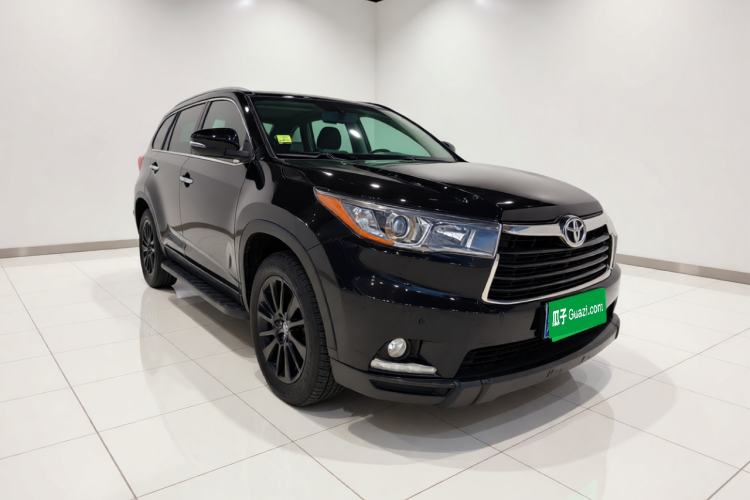 Used Toyota Highlander 2017 2.0T Four-Wheel Drive Black Edition Limited Model Front Right 45 Deg