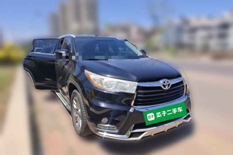 Used Toyota Highlander 2017 2.0T Four-Wheel Drive Luxury Edition 7 Seats Front Right 45 Deg