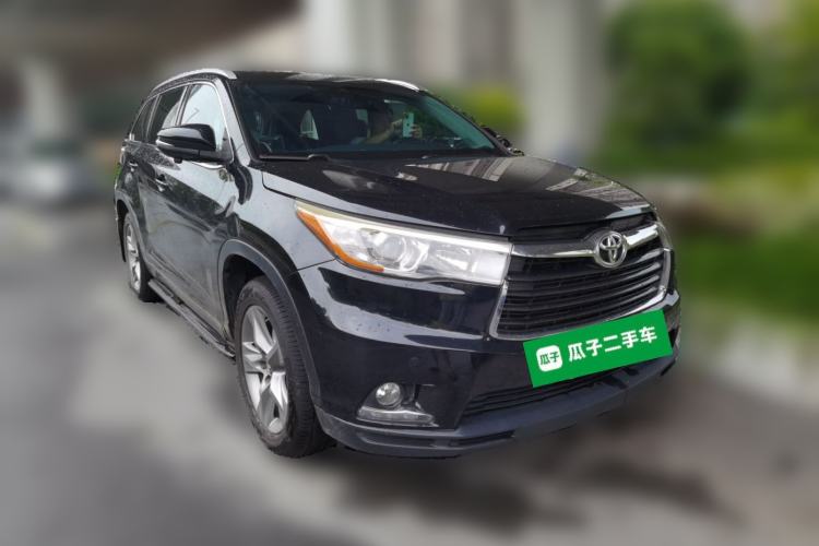 Used Toyota Highlander 2017 2.0T Two-Wheel Drive Luxury Edition 7 Seats Front Right 45 Deg