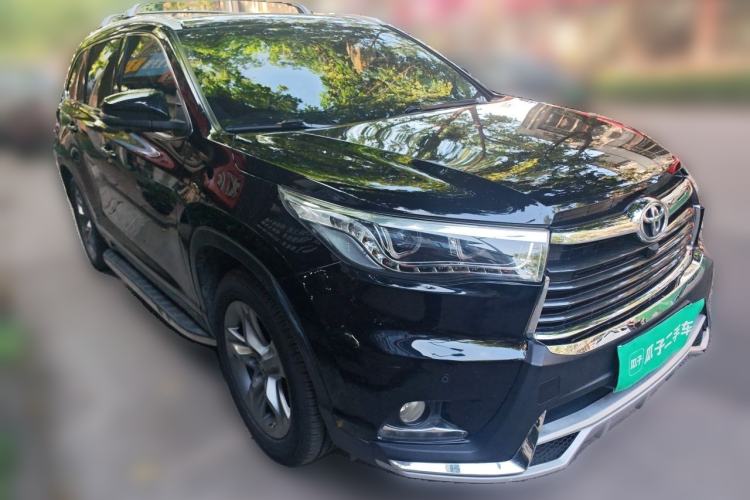 Used Toyota Highlander 2017 2.0T Four-Wheel Drive Luxury Edition 7 Seats Front Right 45 Deg