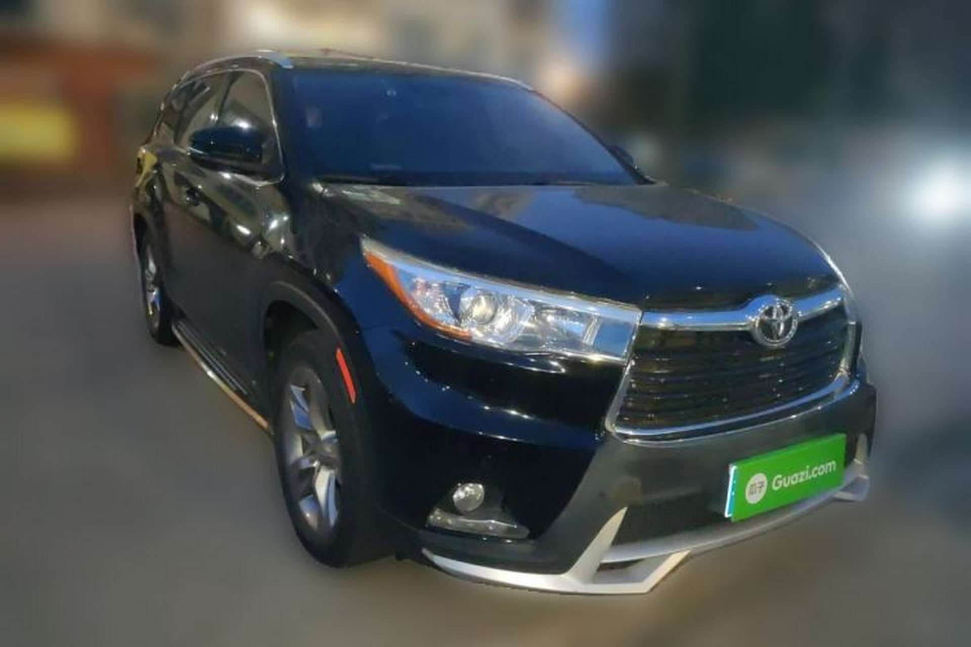 Used Toyota Highlander 2017 2.0T Four-Wheel Drive Luxury Edition 7 Seats Front Right 45 Deg