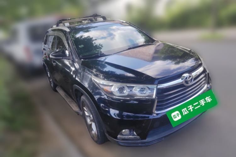 Used Toyota Highlander 2017 2.0T Four-Wheel Drive Luxury Edition 7 Seats Front Right 45 Deg