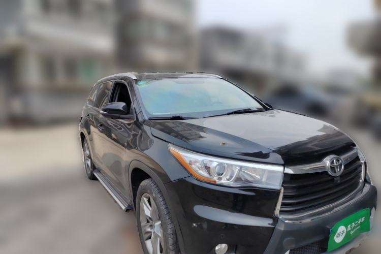 Used Toyota Highlander 2017 2.0T Four-Wheel Drive Luxury Edition 7 Seats Front Right 45 Deg