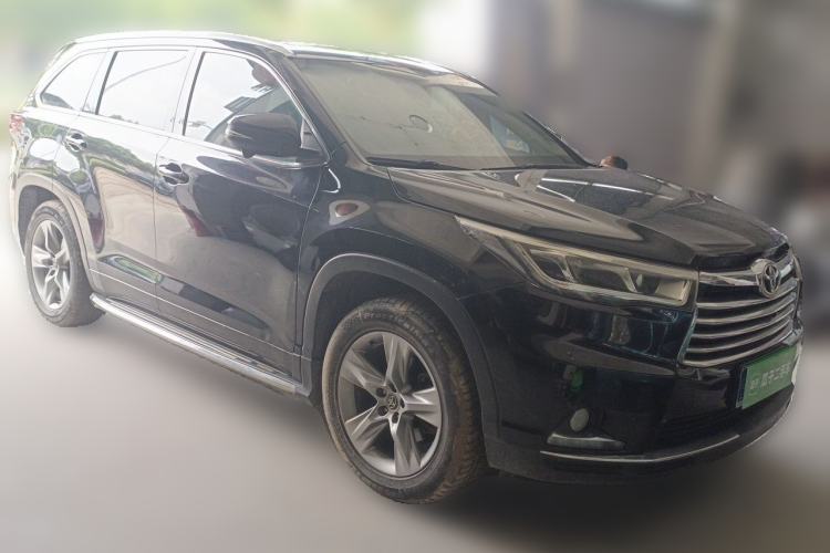 Used Toyota Highlander 2017 2.0T Four-Wheel Drive Luxury Edition 7 Seats Front Right 45 Deg