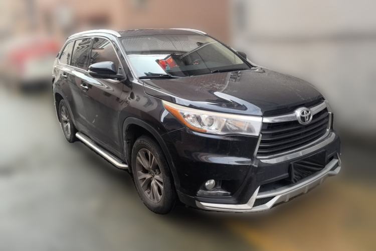Used Toyota Highlander 2017 2.0T Two-Wheel Drive Elite Edition 5 Seats Front Right 45 Deg