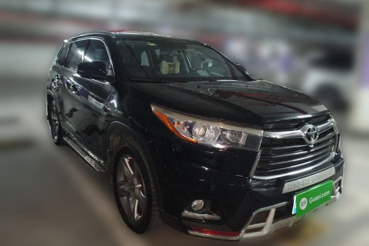 Used Toyota Highlander 2017 2.0T Four-Wheel Drive Luxury Edition 7 Seats Front Right 45 Deg