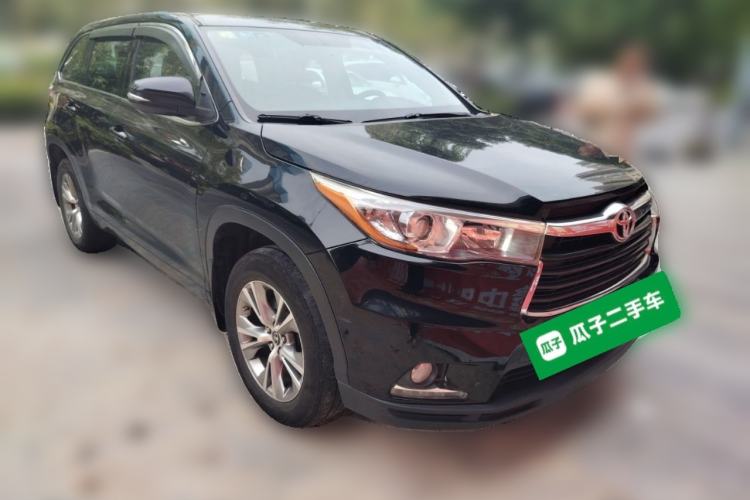 Used Toyota Highlander 2017 2.0T Two-Wheel Drive Elite Edition 5 Seats Front Right 45 Deg
